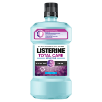 Listerine Total Care Sensitive Płyn do płukania jamy ustnej (500 ml)